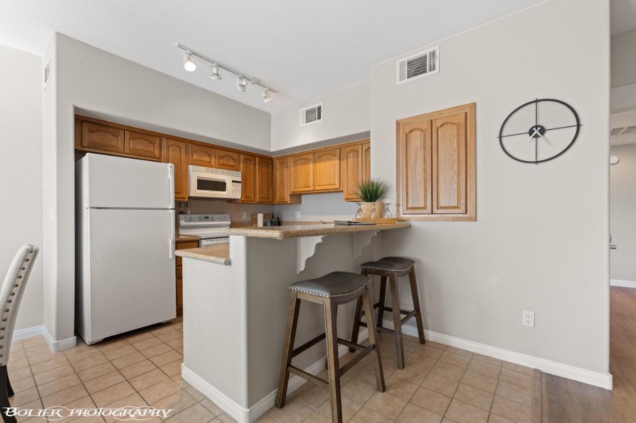 Hawk Ridge Two Bedroom Condo By Cool Properties Mesquite Exterior photo