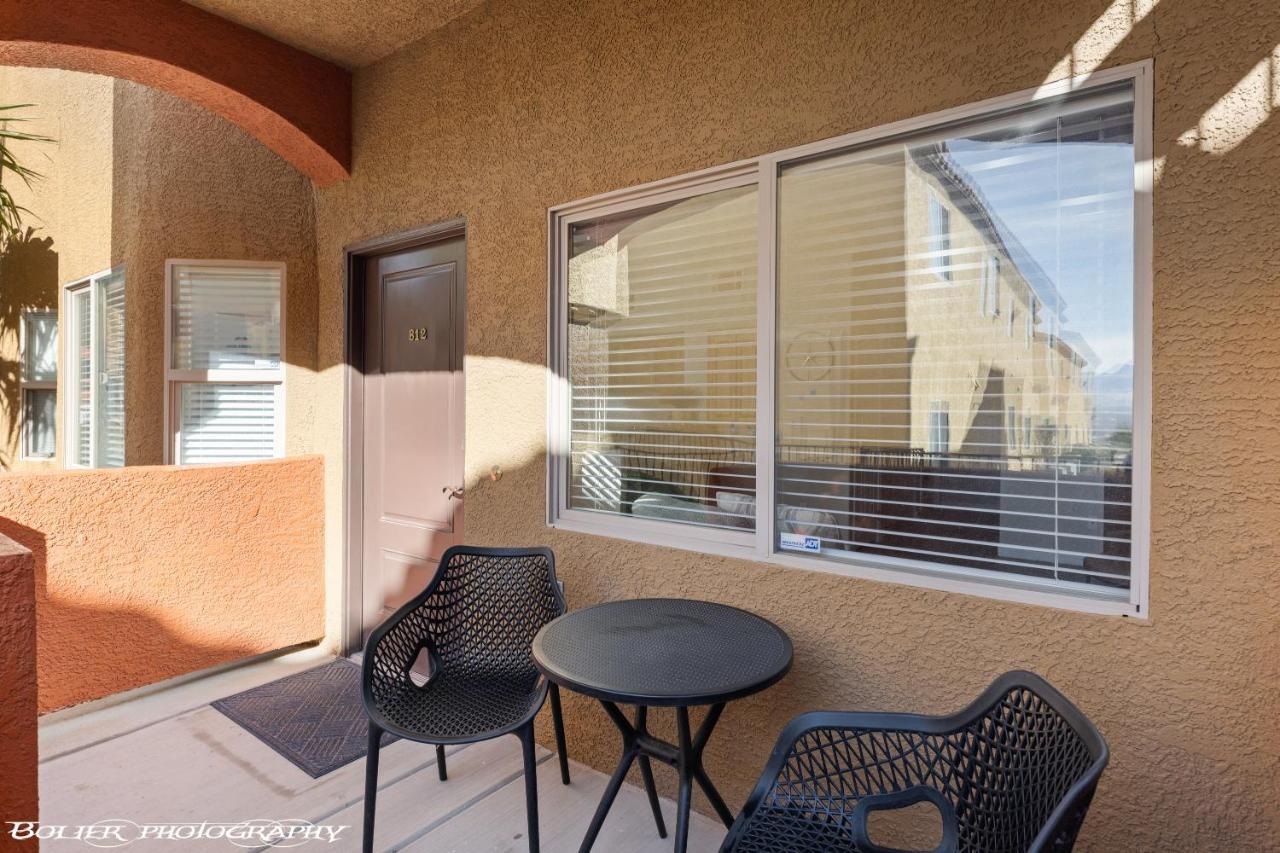 Hawk Ridge Two Bedroom Condo By Cool Properties Mesquite Exterior photo