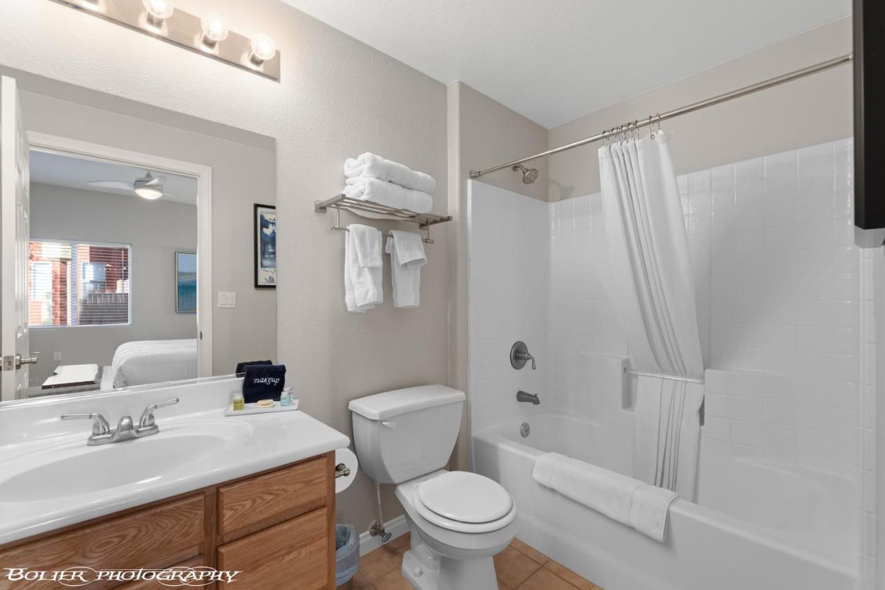 Hawk Ridge Two Bedroom Condo By Cool Properties Mesquite Exterior photo