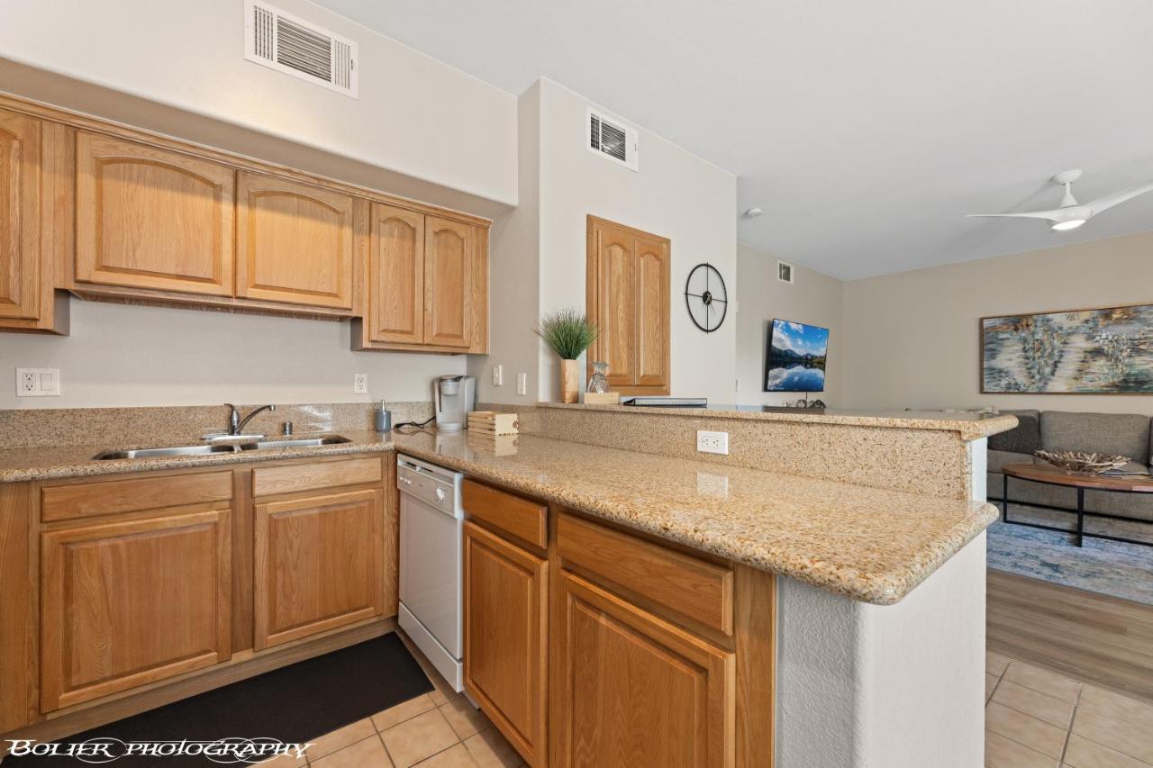 Hawk Ridge Two Bedroom Condo By Cool Properties Mesquite Exterior photo
