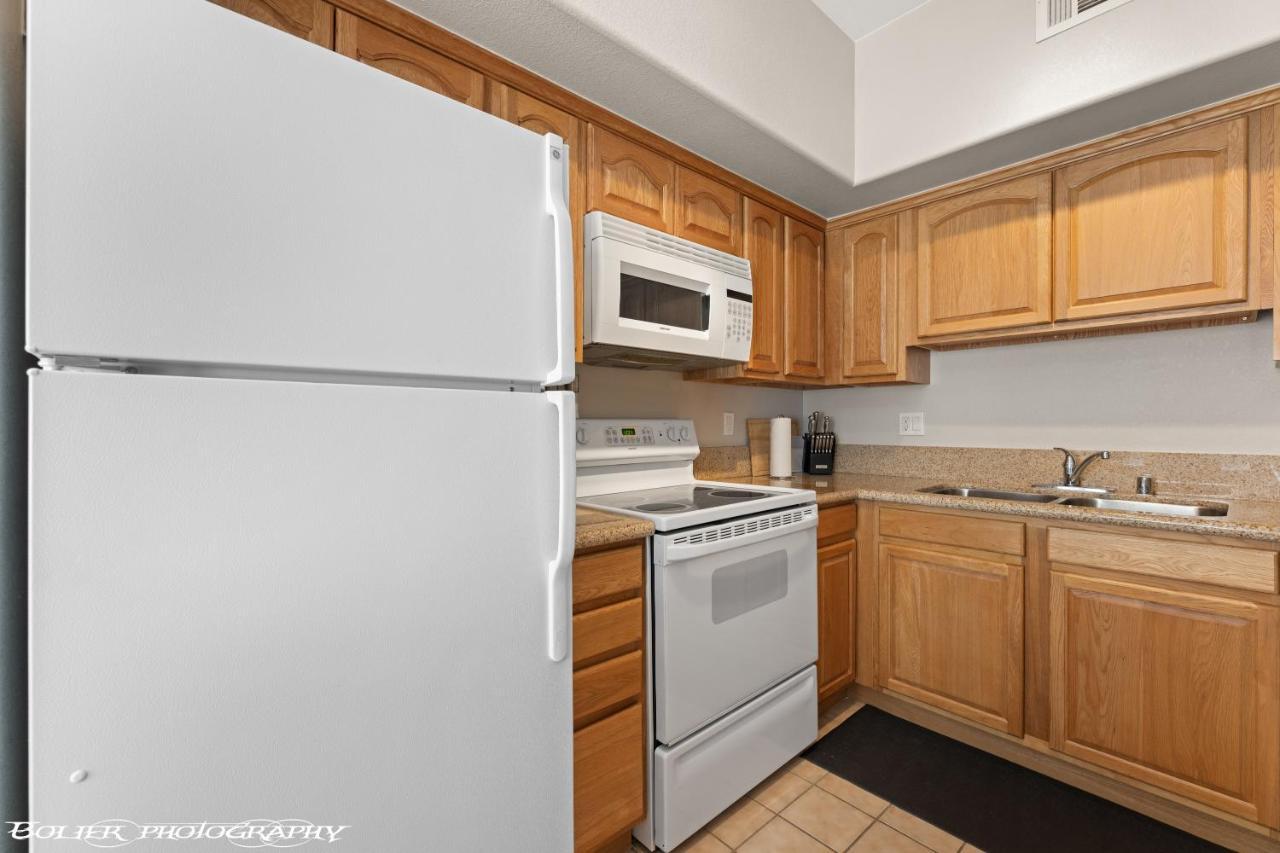 Hawk Ridge Two Bedroom Condo By Cool Properties Mesquite Exterior photo