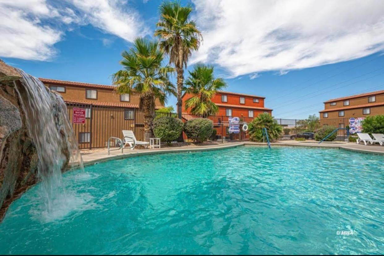 Hawk Ridge Two Bedroom Condo By Cool Properties Mesquite Exterior photo